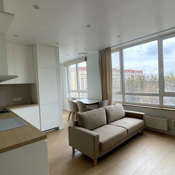 Салютна вул., 2к2