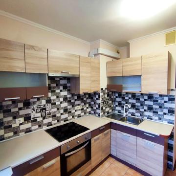 Небесної Сотні просп. (Маршала Жукова), 79б