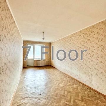 Анни Ахматової вул., 16-Б