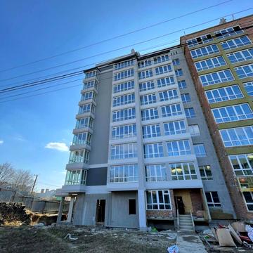 Степана Бандери вул., (Будинок)