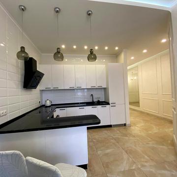 Євгена Коновальця вул. (Щорса), 36-Е