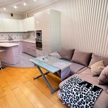 Євгена Коновальця вул. (Щорса), 32-В