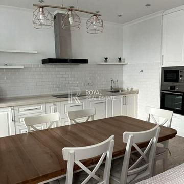 Деміївська вул., 14