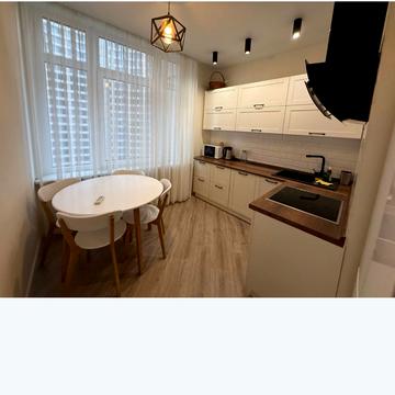 Валерія Самофалова вул. (Каманіна), 16а/2