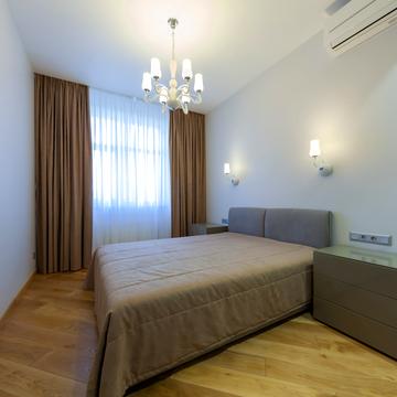 Саперне Поле вул., 12