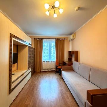 Єлизавети Чавдар вул., 38