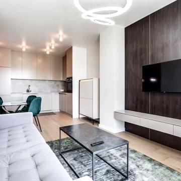 Вячеслава Липинського вул. (), 28