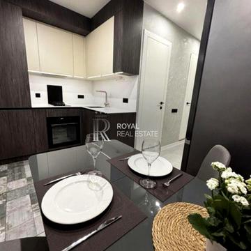 Академіка Єфремова вул. (Командарма Уборевича), 7-А