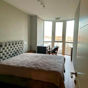 Володимира Івасюка просп. (Героїв Сталінграду), 2-Д