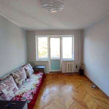 Дмитра Яворницького вул. (), 11