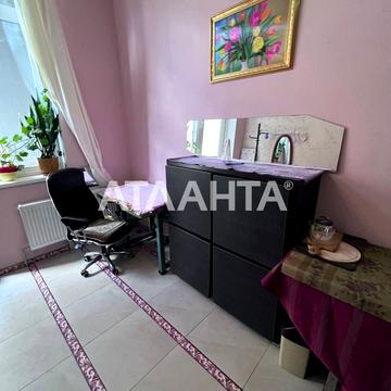 Небесної Сотні просп. (Маршала Жукова), 101