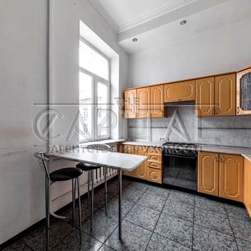 Басейна вул., 12