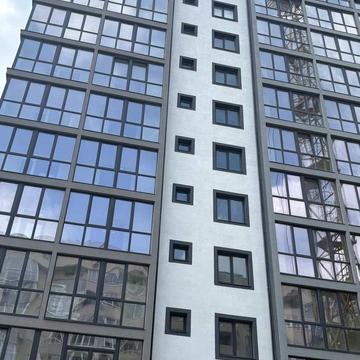 Тернопільська вул., (Будинок 1)