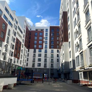 Під Голоском вул., 4-Б