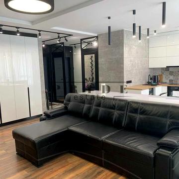 Каховська вул., 58