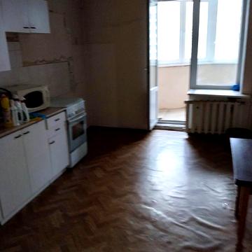 Анни Ахматової вул., 16-Б