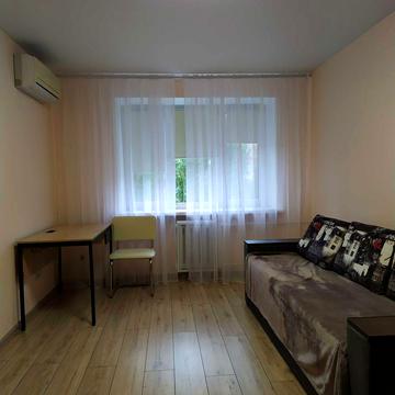 Вацлава Гавела бульв. (Івана Лепсе), 83