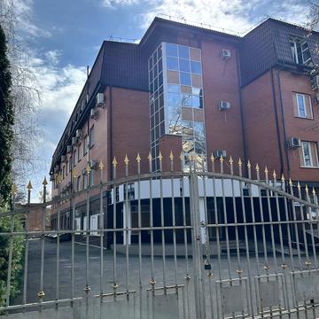 23 Серпня вул., 20а