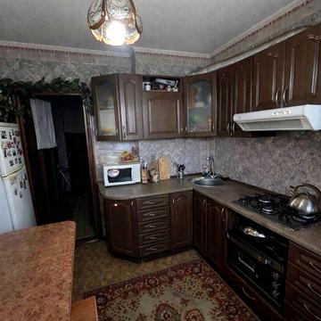 Левка Лукяненка вул. (Ватутіна), 56