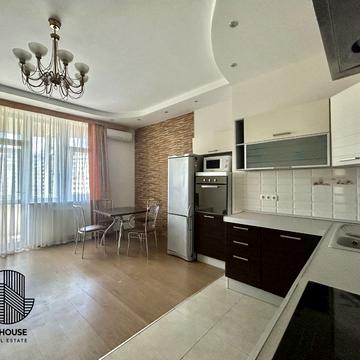 Старонаводницька вул., 6-Б