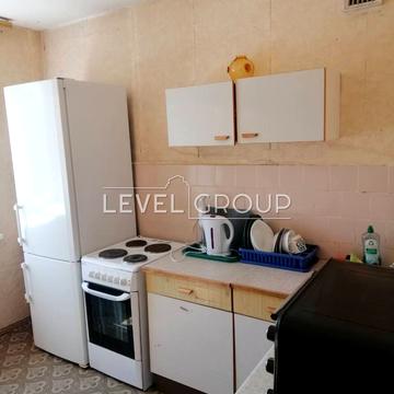 Драгоманова вул., 31