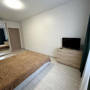 Михайла Грушевського вул., 30г