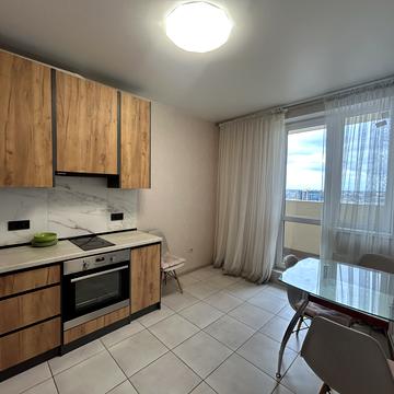 Михайла Грушевського вул., 30г