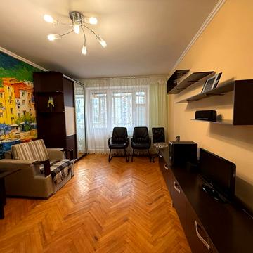 Володимира Вернадського вул., 36