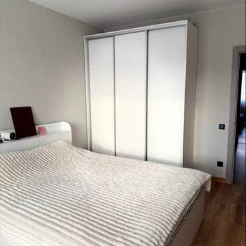 Приозерний бульв., 1-Б