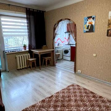 Олександра Попова вул., 4/2