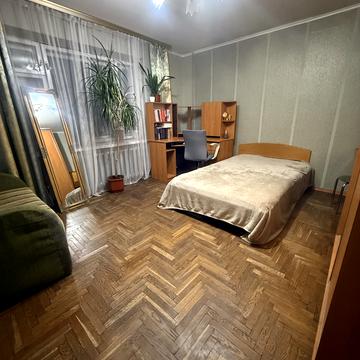 Борщагівська вул., 173/187