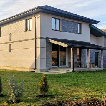 центральна