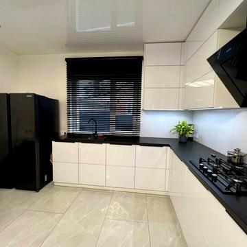 Лесі Українки вул.