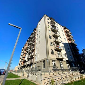 Героїв Крут вул., 8