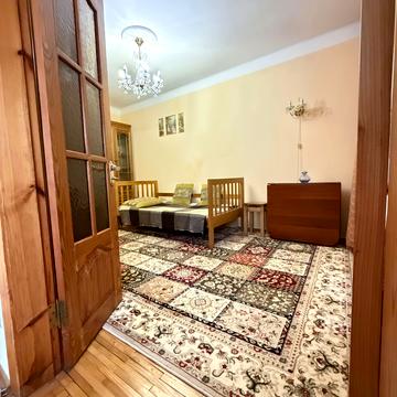 Митрофана Довнар-Запольського вул., 4-А