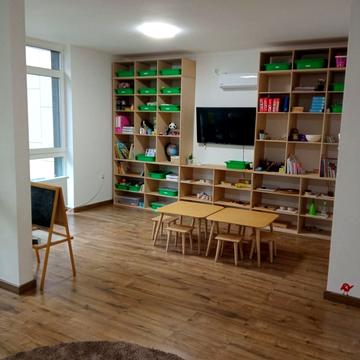 Предславинська вул., 44