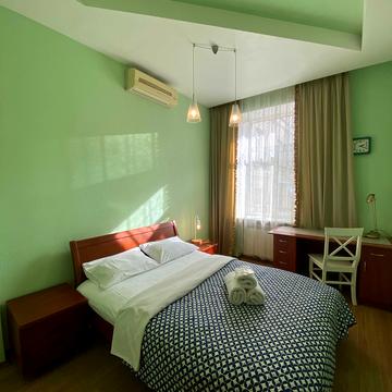 Хрещатик вул. (Kreschatic), 29