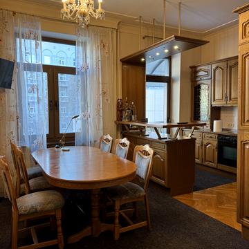 Дарвіна вул., 10