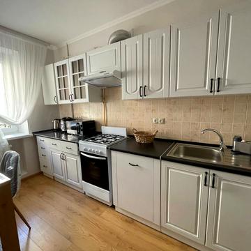 Богдана Хмельницького вул., 273