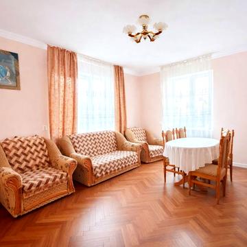 Дністерська вул.