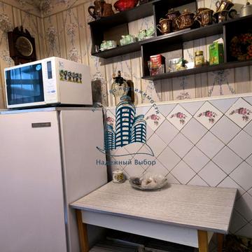 Михайла Грушевського вул., 13