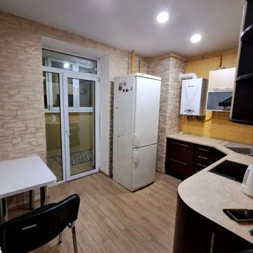 Боголюбова вул., 21