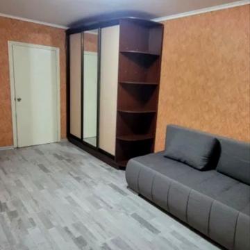 Зодчих вул., 30