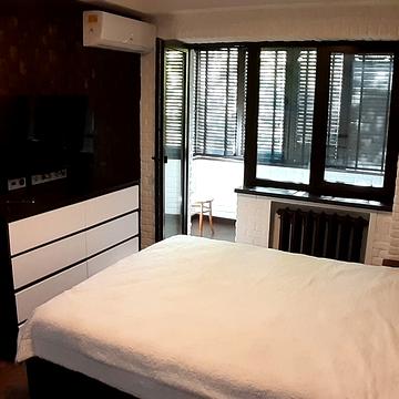 Кудрявський узвіз, 4