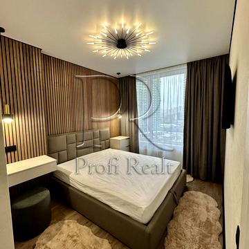 Дніпровська набережна вул., 15-Д