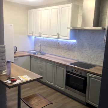 Олександра Кониського вул., 64-68