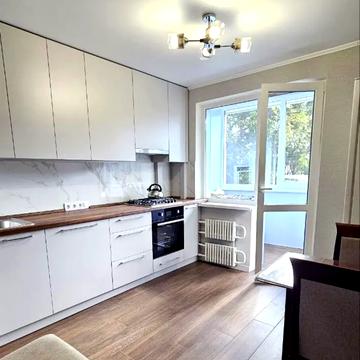 Фонтанська дорога вул., 41