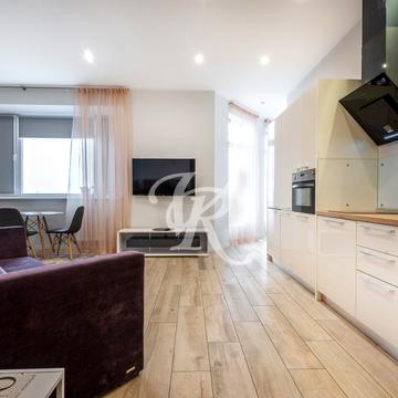 Миколи Міхновського бульв. (Дружби народів), 14-16