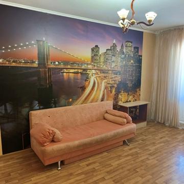 Академіка Сахарова вул., 44