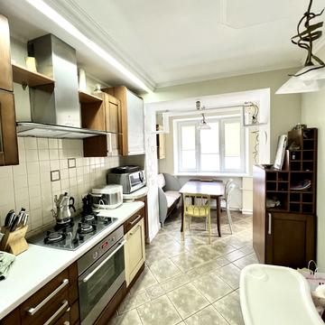 Сергія Шелухіна вул. (Олександра Невського), 37